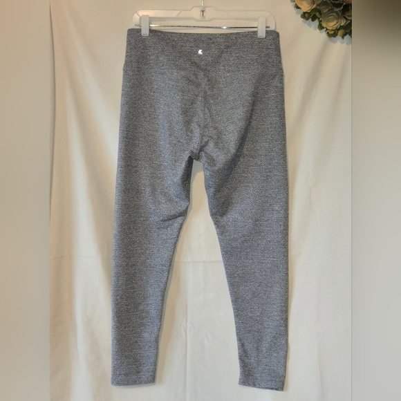 Kyodan Gray And White Chevron Pattern Yoga Leggings Size Large - Picture 3 of 5